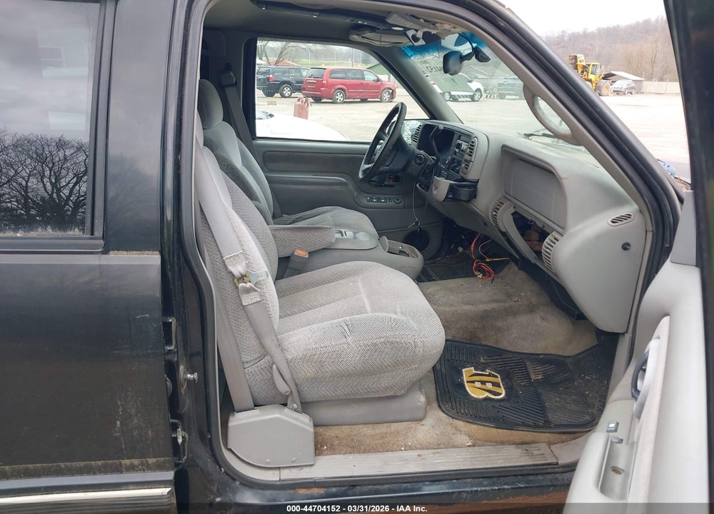1999 CHEVROLET TAHOE LS VIN: 1GNEK13R0XR153779