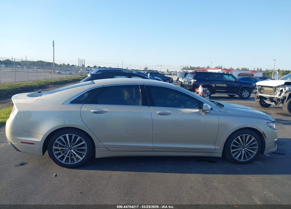 2017 LINCOLN MKZ HYBRID PREMIERE VIN: 3LN6L5KU7HR609222