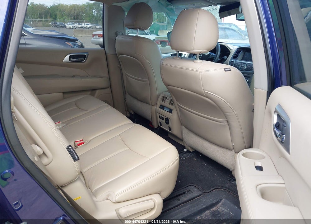 2020 NISSAN PATHFINDER SL 2WD VIN: 5N1DR2CN1LC636659