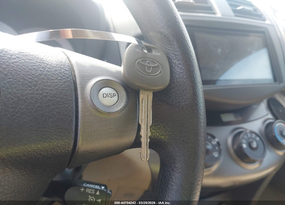 2011 TOYOTA RAV4 VIN: 2T3BF4DV0BW145798