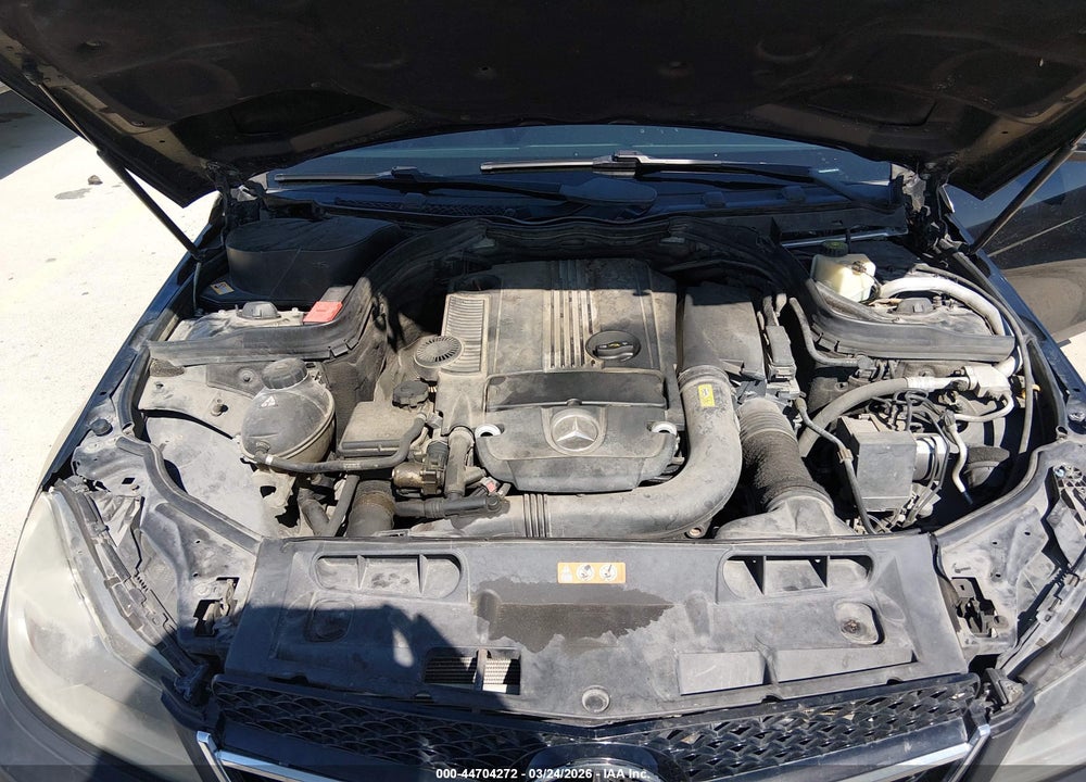 2015 MERCEDES-BENZ C 250 VIN: WDDGJ4HB9FG438174