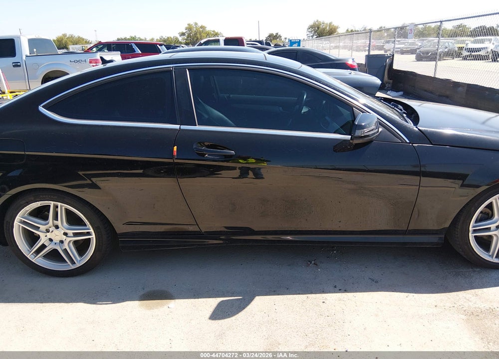 2015 MERCEDES-BENZ C 250 VIN: WDDGJ4HB9FG438174