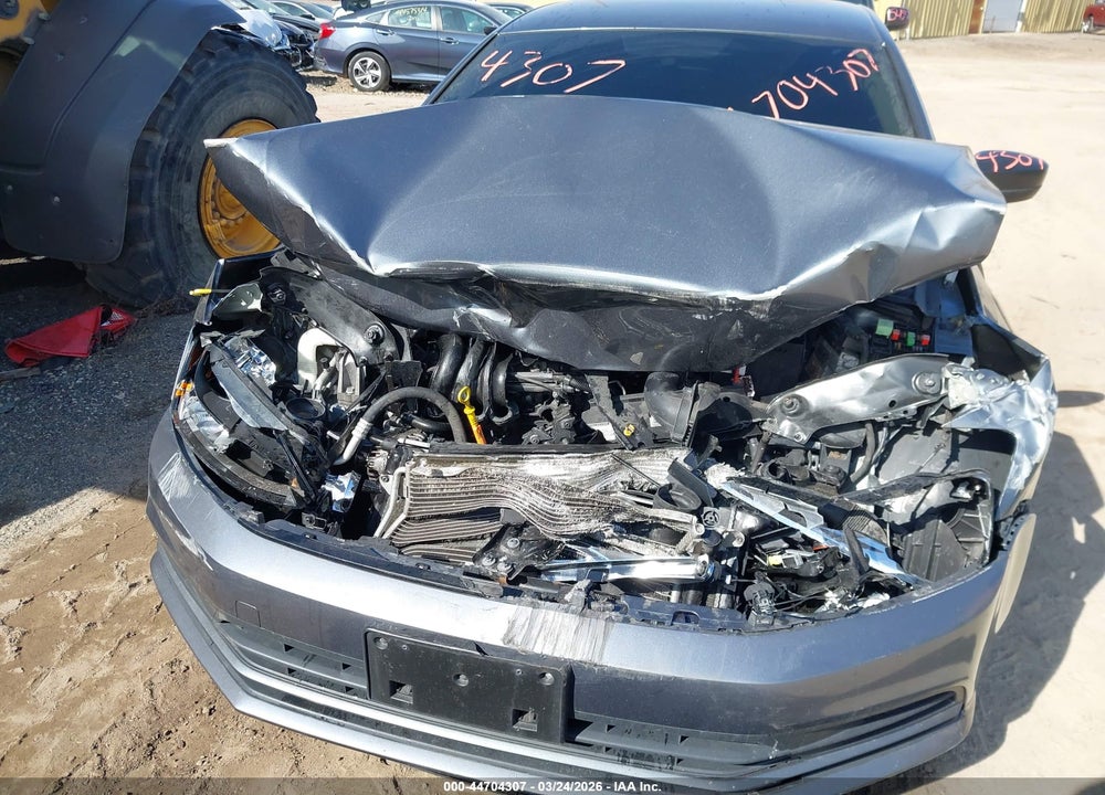 2015 VOLKSWAGEN JETTA 2.0L S VIN: 3VW2K7AJ2FM241273