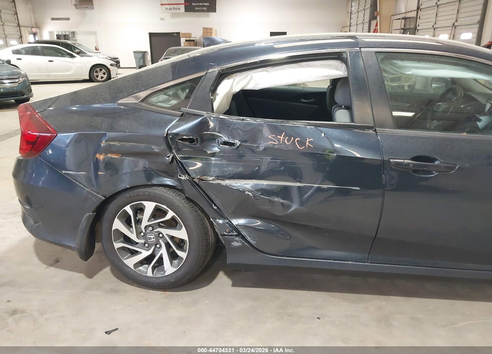 2017 HONDA CIVIC EX VIN: 19XFC2F81HE015555