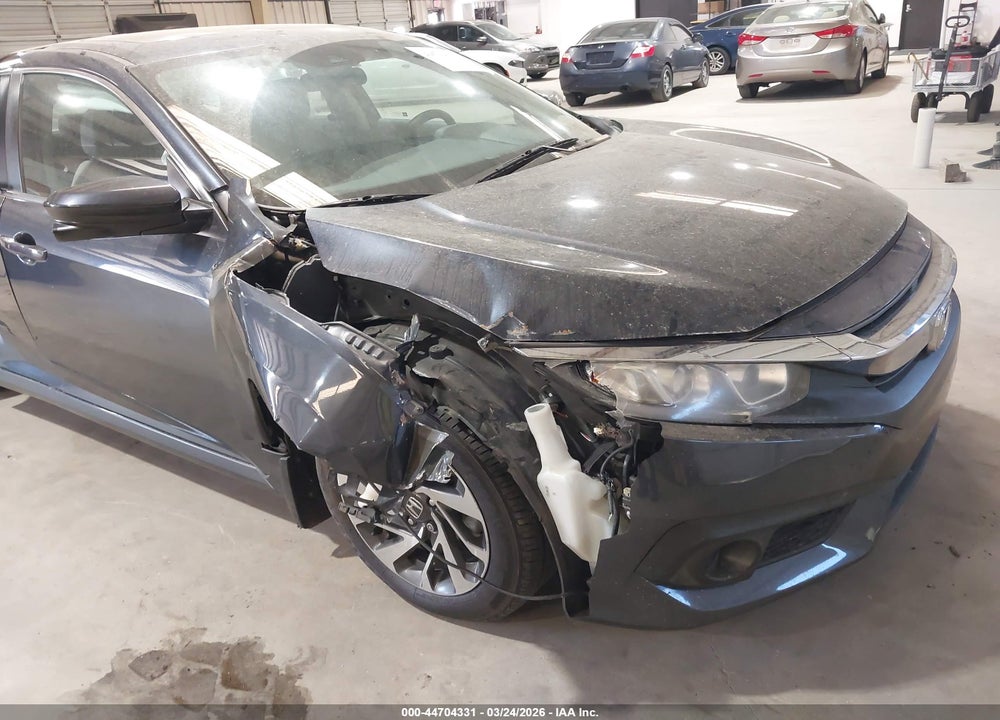 2017 HONDA CIVIC EX VIN: 19XFC2F81HE015555