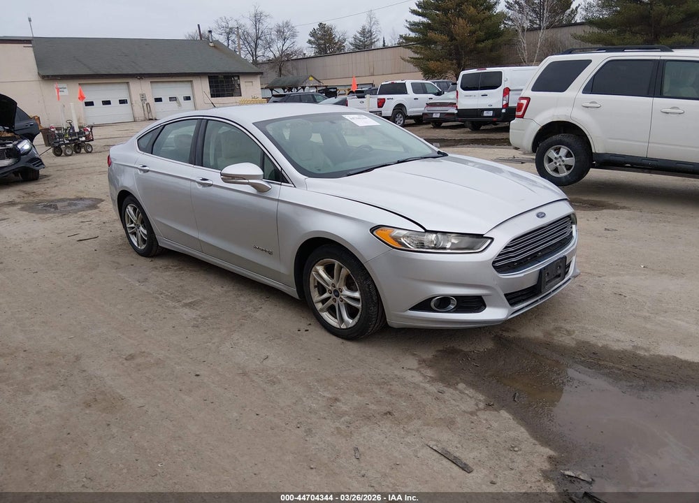 2016 FORD FUSION HYBRID TITANIUM VIN: 3FA6P0RU0GR322195
