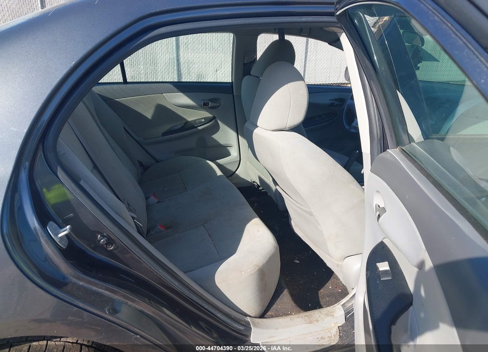 2010 TOYOTA COROLLA LE VIN: 1NXBU4EE6AZ304450