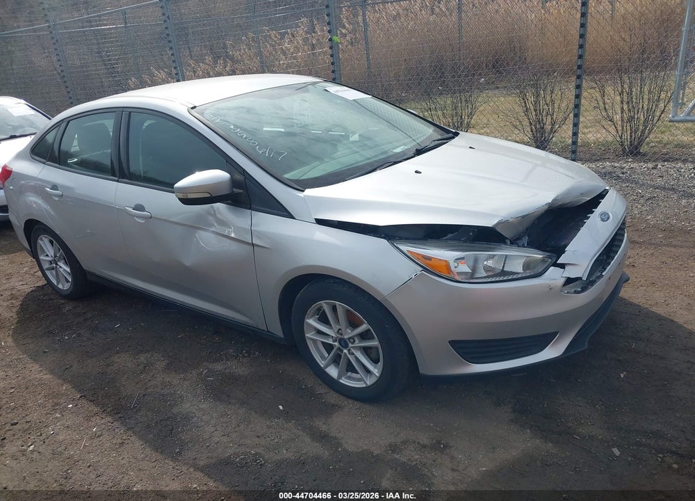 2016 FORD FOCUS SE VIN: 1FADP3F23GL357761