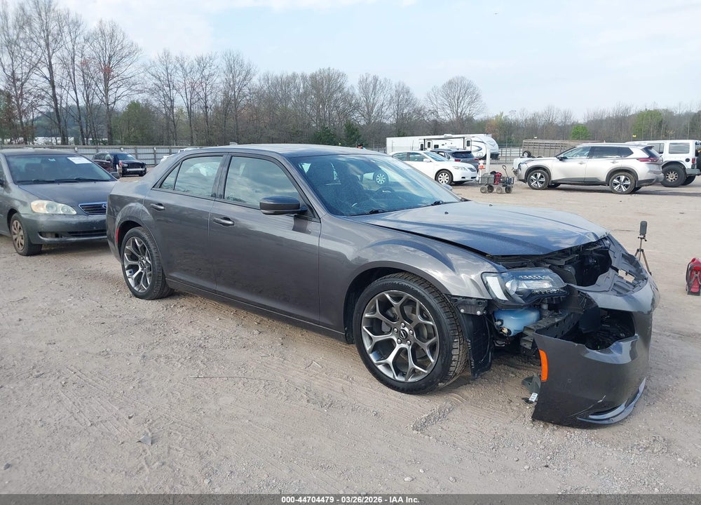 2016 CHRYSLER 300 VIN: 2C3CCABG5GH141421