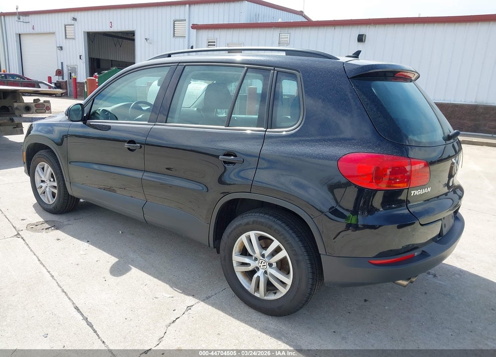 2017 VOLKSWAGEN TIGUAN 2.0T/2.0T S VIN: WVGAV7AX0HK013059