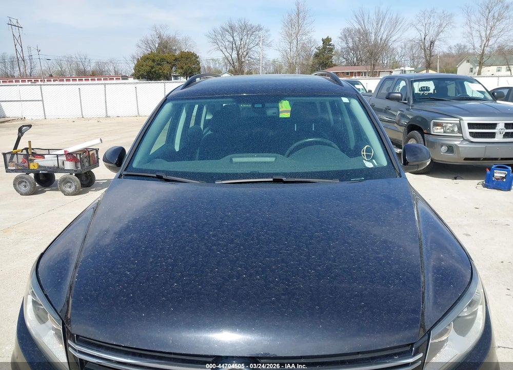 2017 VOLKSWAGEN TIGUAN 2.0T/2.0T S VIN: WVGAV7AX0HK013059