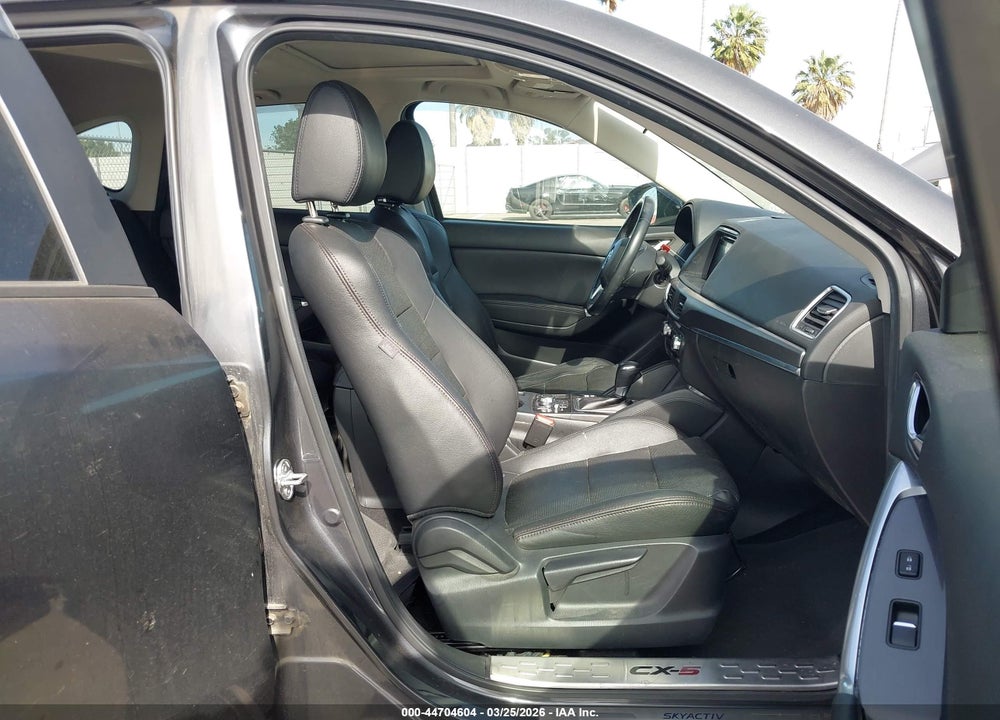 2016 MAZDA CX-5 GRAND TOURING VIN: JM3KE2DY5G0690674