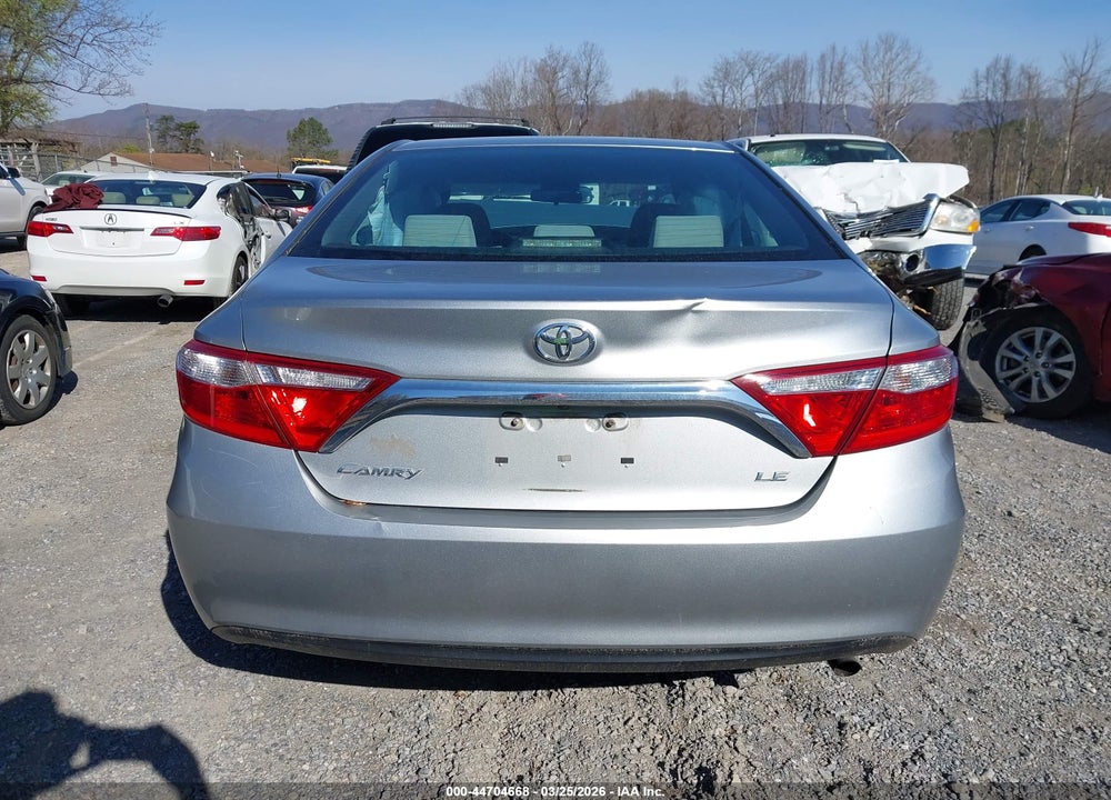 2016 TOYOTA CAMRY LE VIN: 4T4BF1FK5GR560672