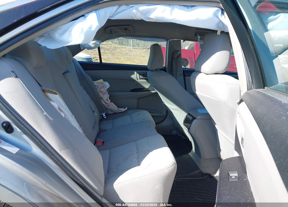 2016 TOYOTA CAMRY LE VIN: 4T4BF1FK5GR560672