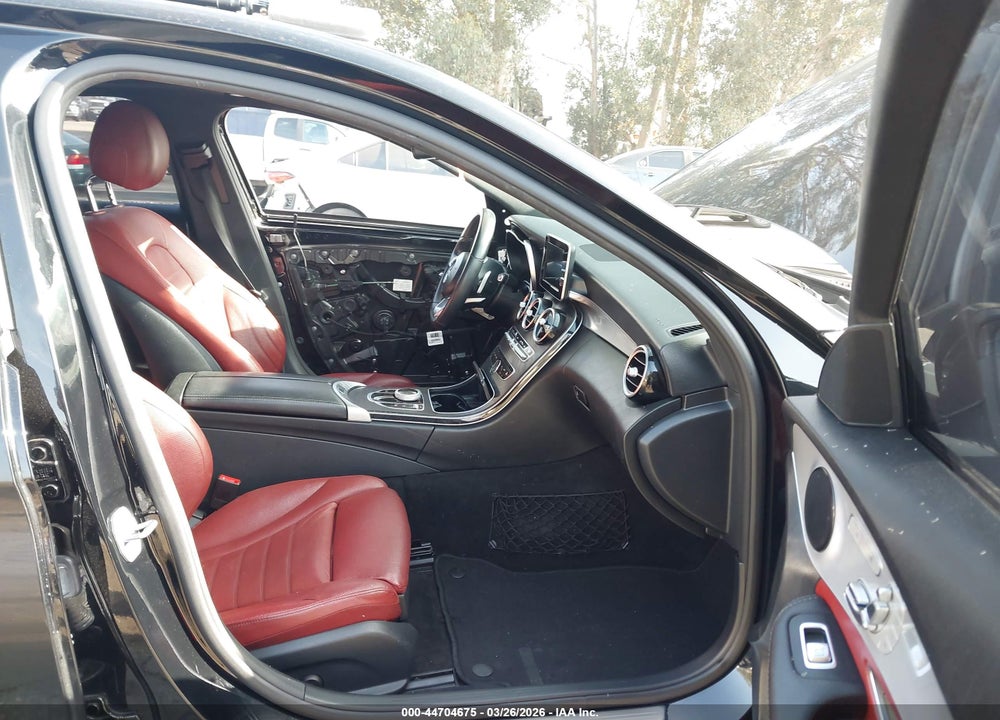 2018 MERCEDES-BENZ C 300 VIN: 55SWF4JBXJU266496