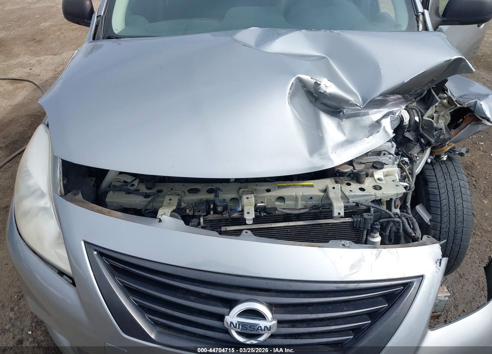2014 NISSAN VERSA 1.6 S VIN: 3N1CN7AP5EL844311