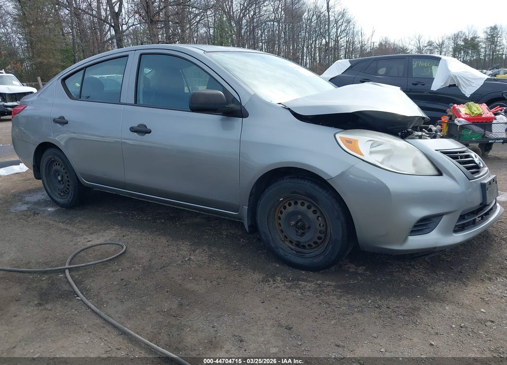 2014 NISSAN VERSA 1.6 S VIN: 3N1CN7AP5EL844311