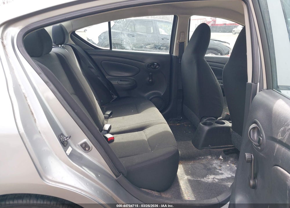 2014 NISSAN VERSA 1.6 S VIN: 3N1CN7AP5EL844311