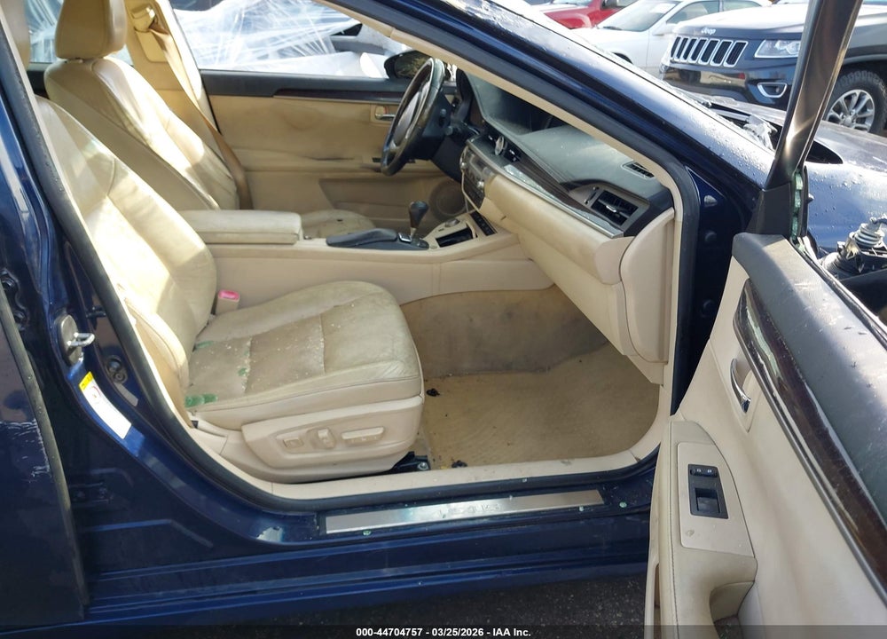 2013 LEXUS ES 350 VIN: JTHBK1GG4D2013130