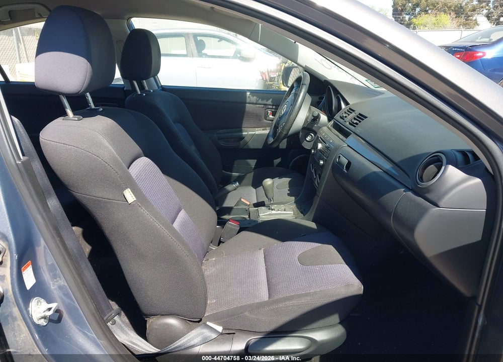 2008 MAZDA 3 S TOURING VIN: JM1BK324X81800640