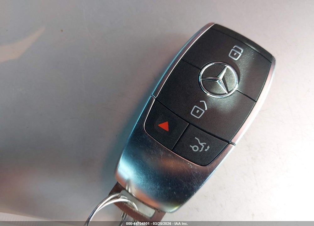 2019 MERCEDES-BENZ C 300 VIN: WDDWK8DB6KF835802