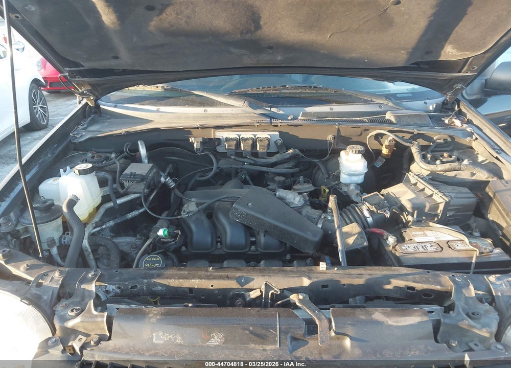 2005 FORD ESCAPE LIMITED VIN: 1FMYU04155KD75075