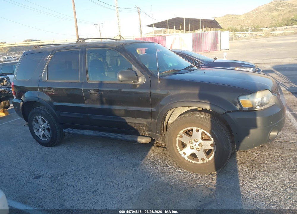 2005 FORD ESCAPE LIMITED VIN: 1FMYU04155KD75075