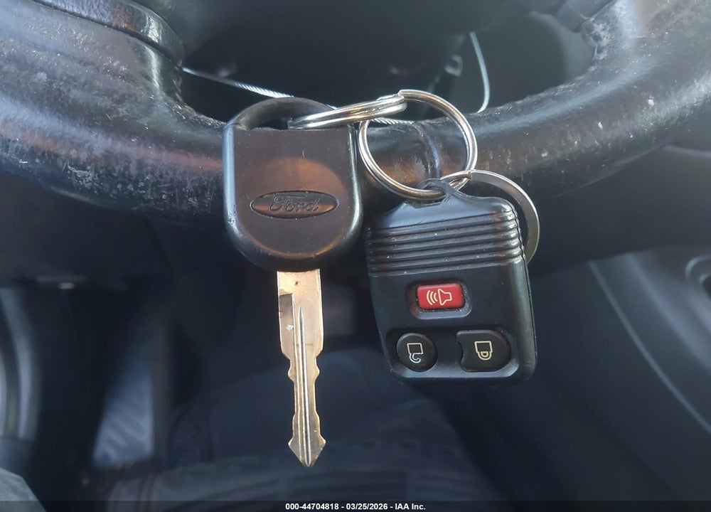 2005 FORD ESCAPE LIMITED VIN: 1FMYU04155KD75075