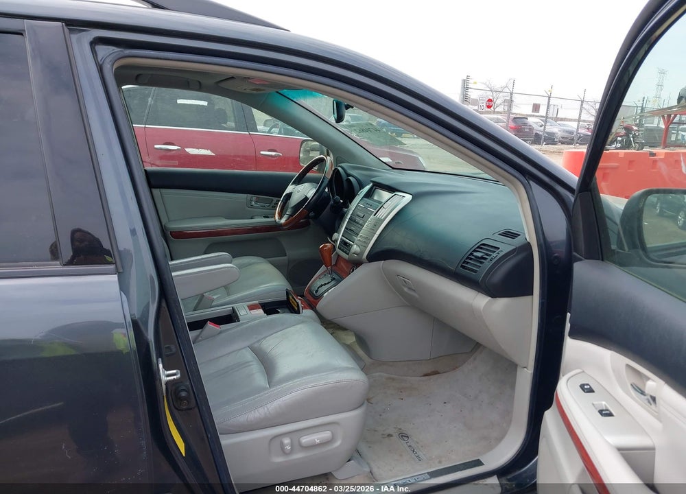 2004 LEXUS RX 330 VIN: JTJGA31U040023568