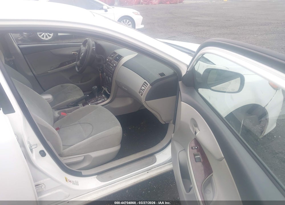 2011 TOYOTA COROLLA LE VIN: 2T1BU4EE4BC714098