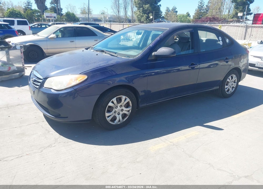 2010 HYUNDAI ELANTRA BLUE VIN: KMHDU4AD3AU112697