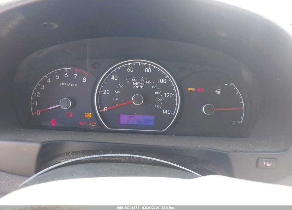 2010 HYUNDAI ELANTRA BLUE VIN: KMHDU4AD3AU112697
