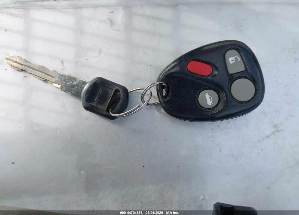 2004 CHEVROLET CLASSIC VIN: 1G1ND52F54M667761
