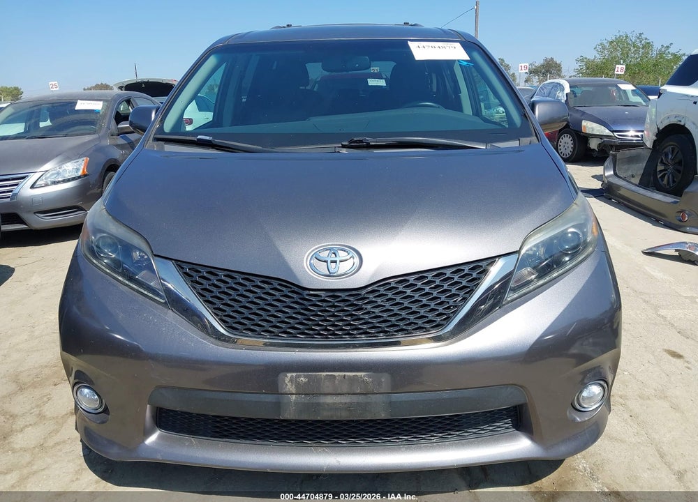 2017 TOYOTA SIENNA SE 8 PASSENGER VIN: 5TDXZ3DC0HS891927