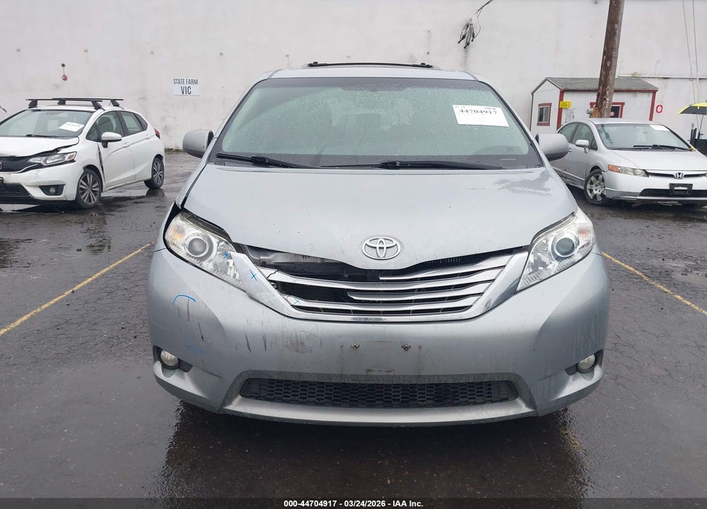 2015 TOYOTA SIENNA XLE PREMIUM 8 PASSENGER VIN: 5TDYK3DCXFS631363