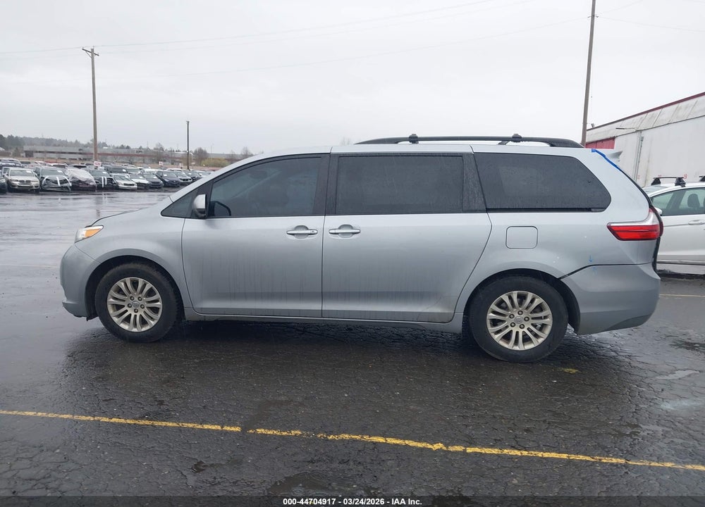 2015 TOYOTA SIENNA XLE PREMIUM 8 PASSENGER VIN: 5TDYK3DCXFS631363
