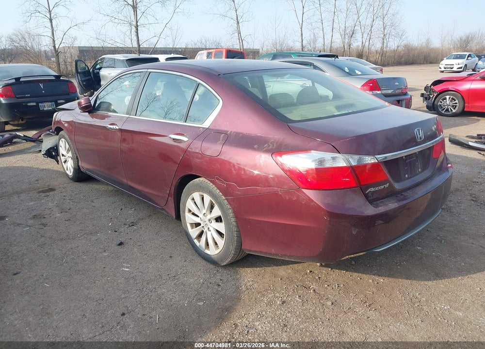 2013 HONDA ACCORD EX VIN: 1HGCR2F75DA066905