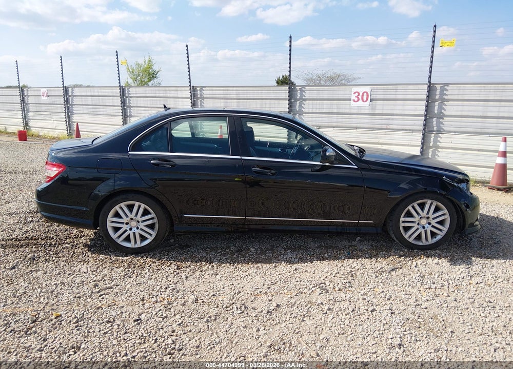 2009 MERCEDES-BENZ C 300 LUXURY/SPORT VIN: WDDGF54X69F200592