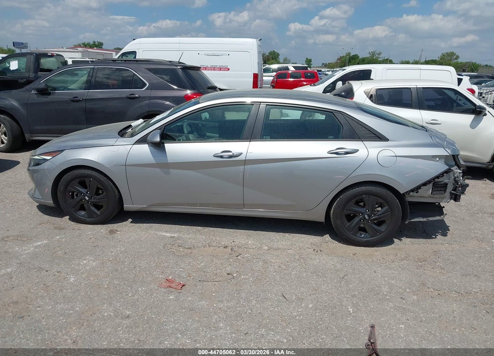2022 HYUNDAI ELANTRA SEL VIN: 5NPLM4AG7NH065703