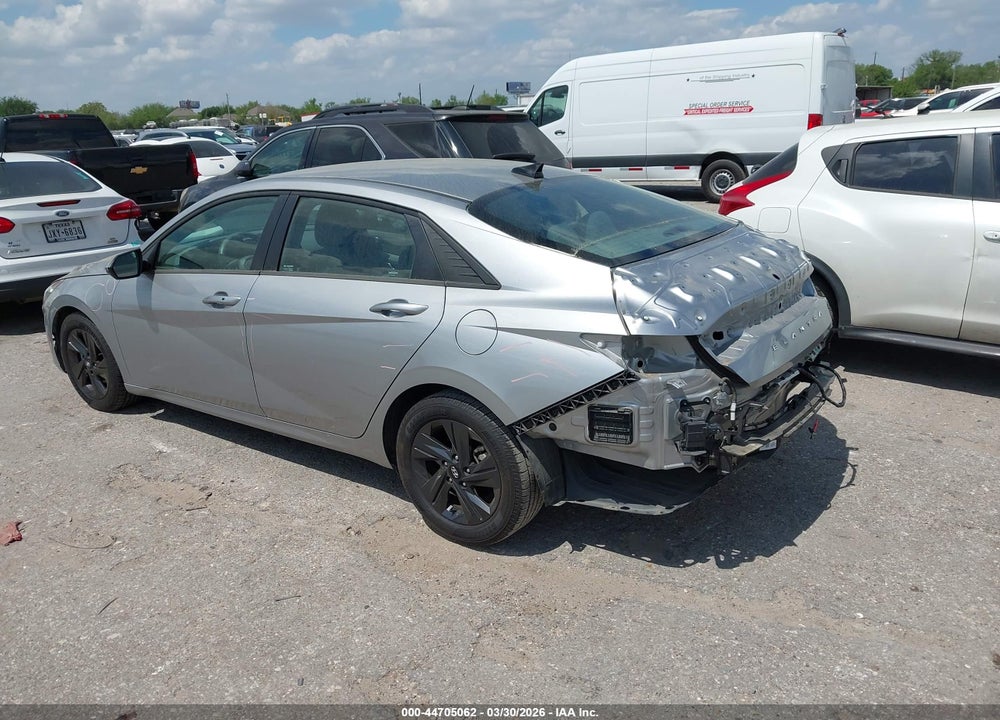 2022 HYUNDAI ELANTRA SEL VIN: 5NPLM4AG7NH065703