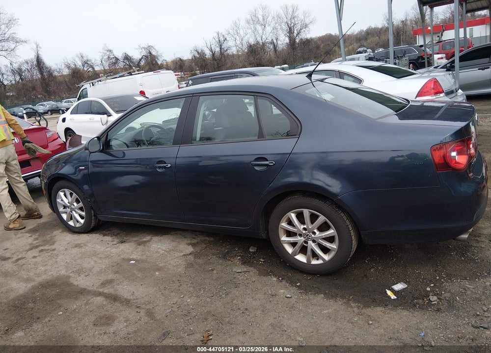 2010 VOLKSWAGEN JETTA LIMITED EDITION VIN: 3VWRX7AJ8AM109322