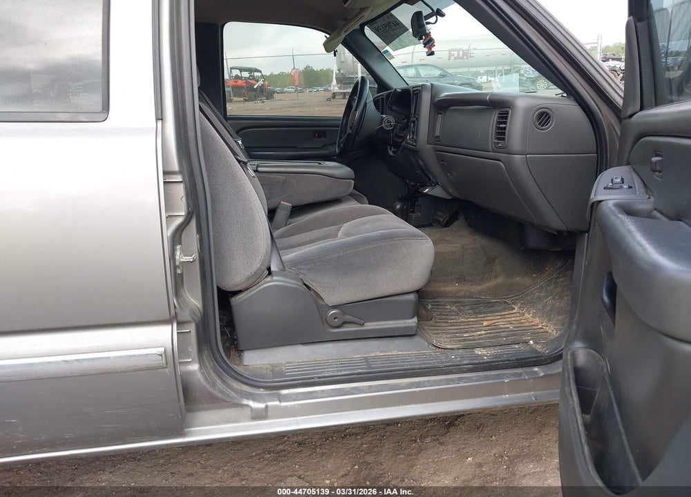 2006 GMC SIERRA 1500 SL VIN: 2GTEK13V561271128