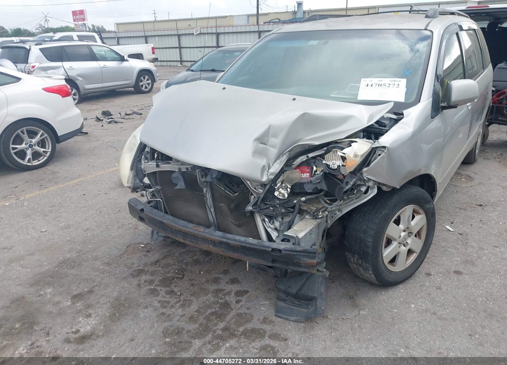 2008 TOYOTA SIENNA XLE VIN: 5TDZK22C18S224472