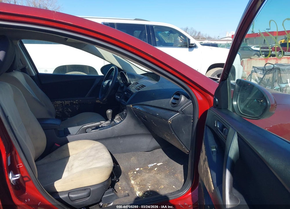 2010 MAZDA 3 I TOURING VIN: JM1BL1SG8A1260125