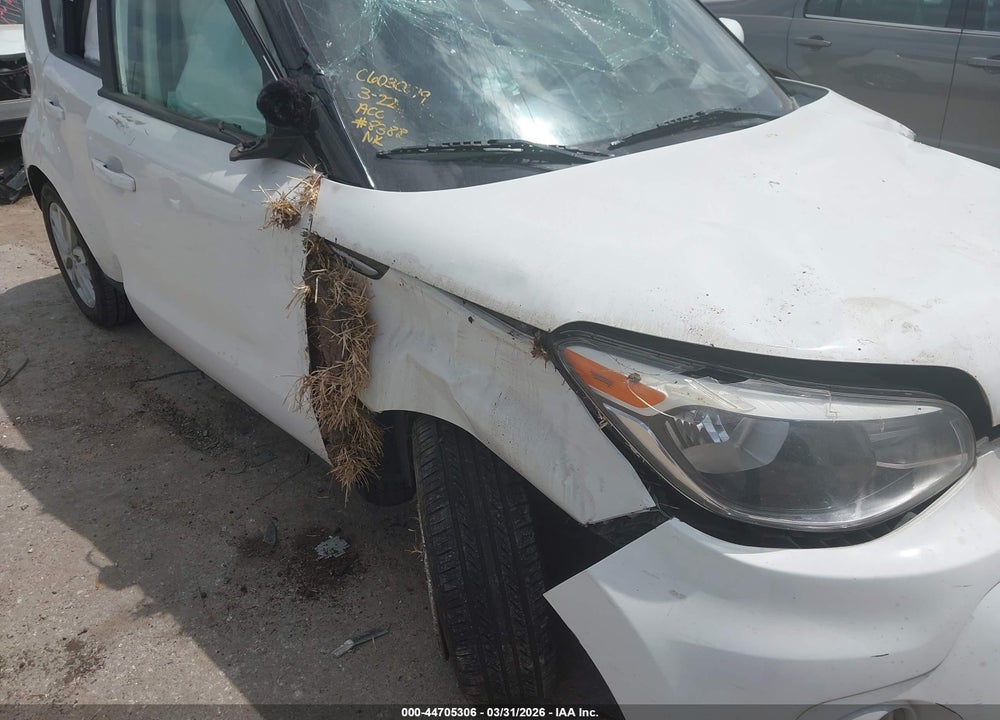 2018 KIA SOUL + VIN: KNDJP3A58J7598388