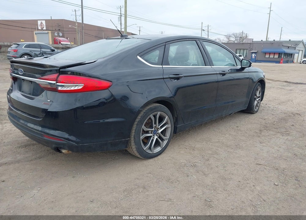 2017 FORD FUSION SE VIN: 3FA6P0HD2HR165885