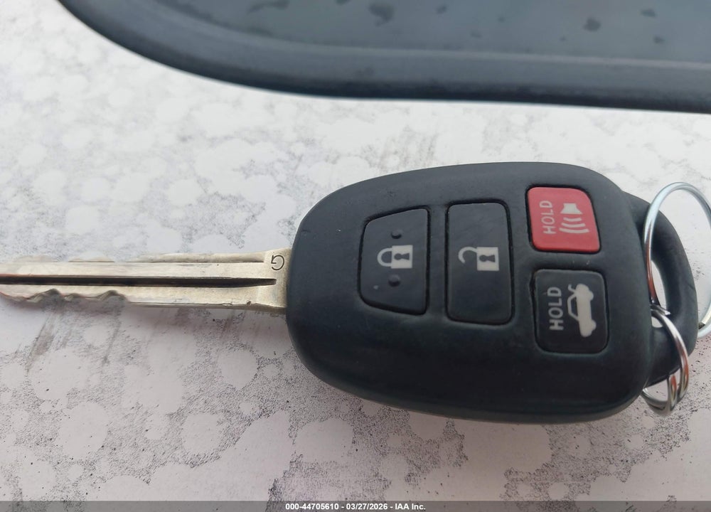 2014 TOYOTA CAMRY XLE VIN: 4T4BF1FK6ER369100