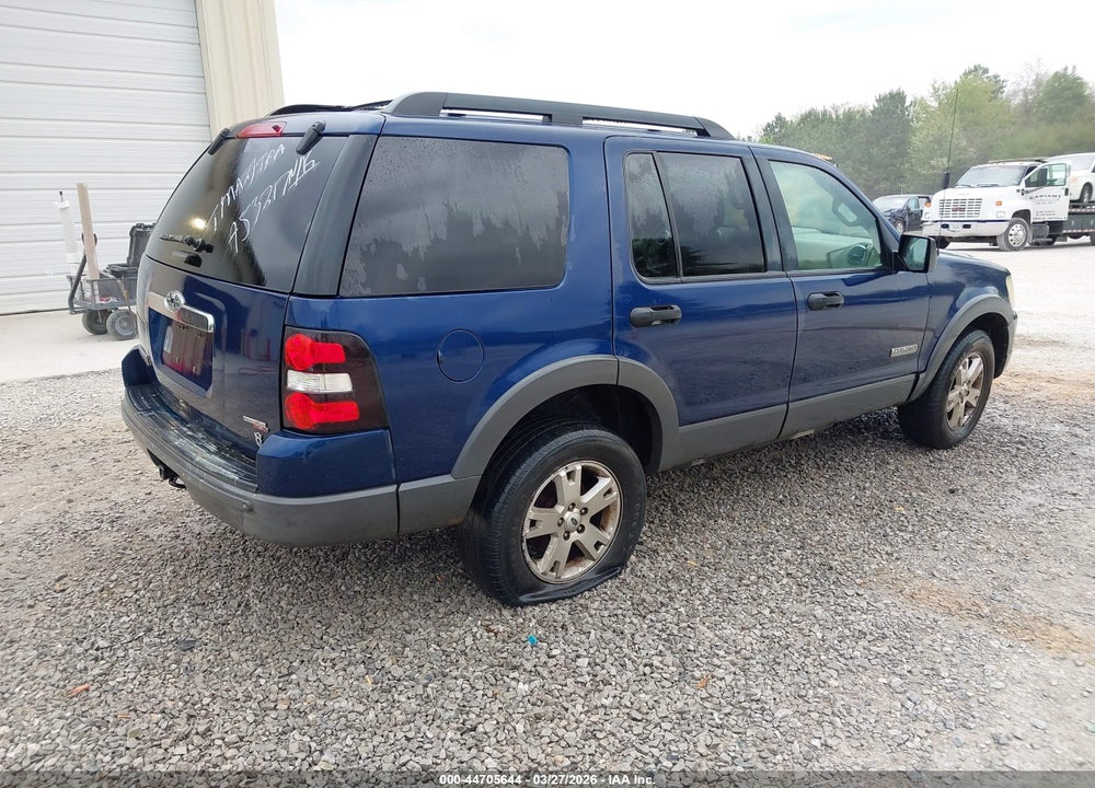 2006 FORD EXPLORER XLT VIN: 1FMEU63886UA53217