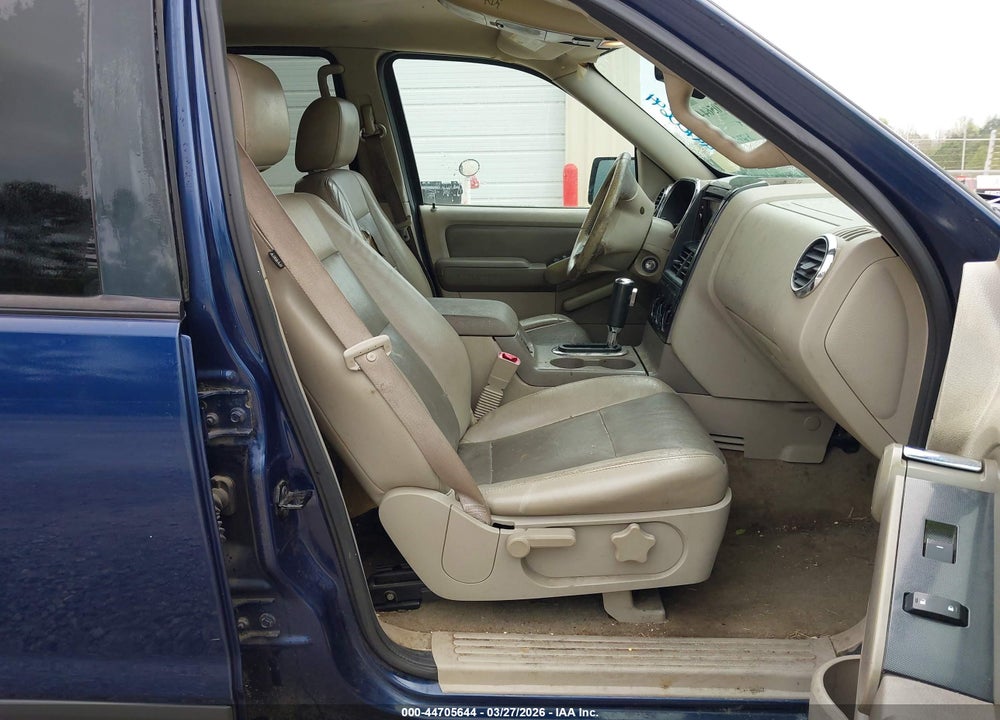 2006 FORD EXPLORER XLT VIN: 1FMEU63886UA53217