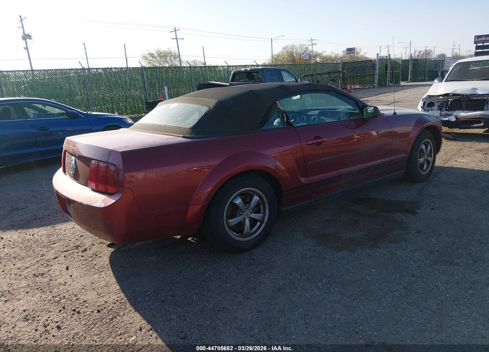 2005 FORD MUSTANG VIN: 1ZVFT84N155202892